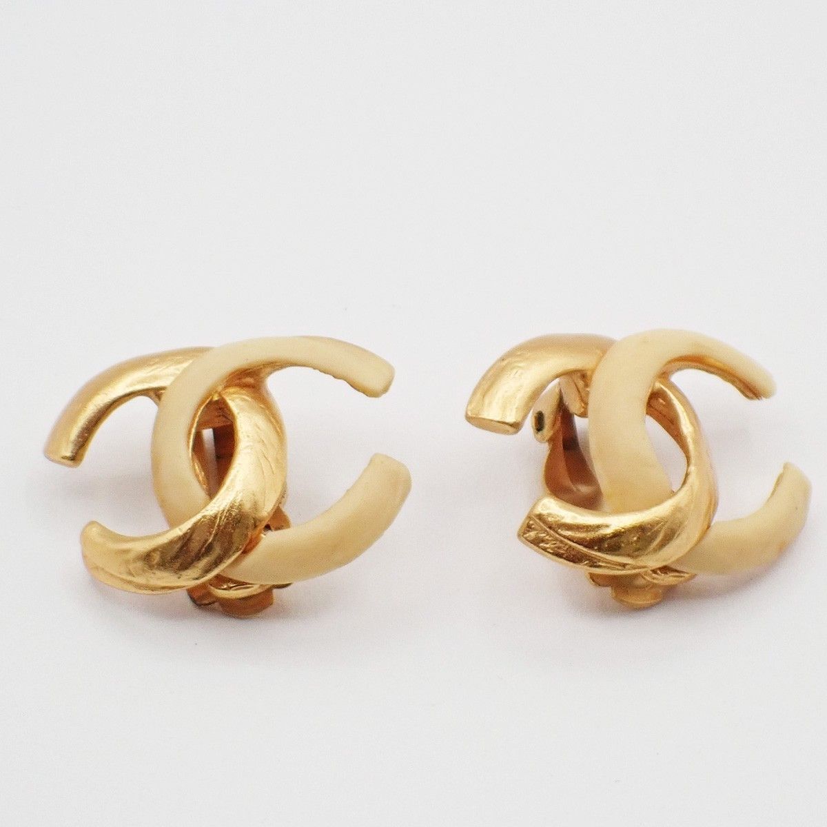 Chanel Chanel CC Clip-On Earrings Metal Size ONE SIZE - 1 Thumbnail