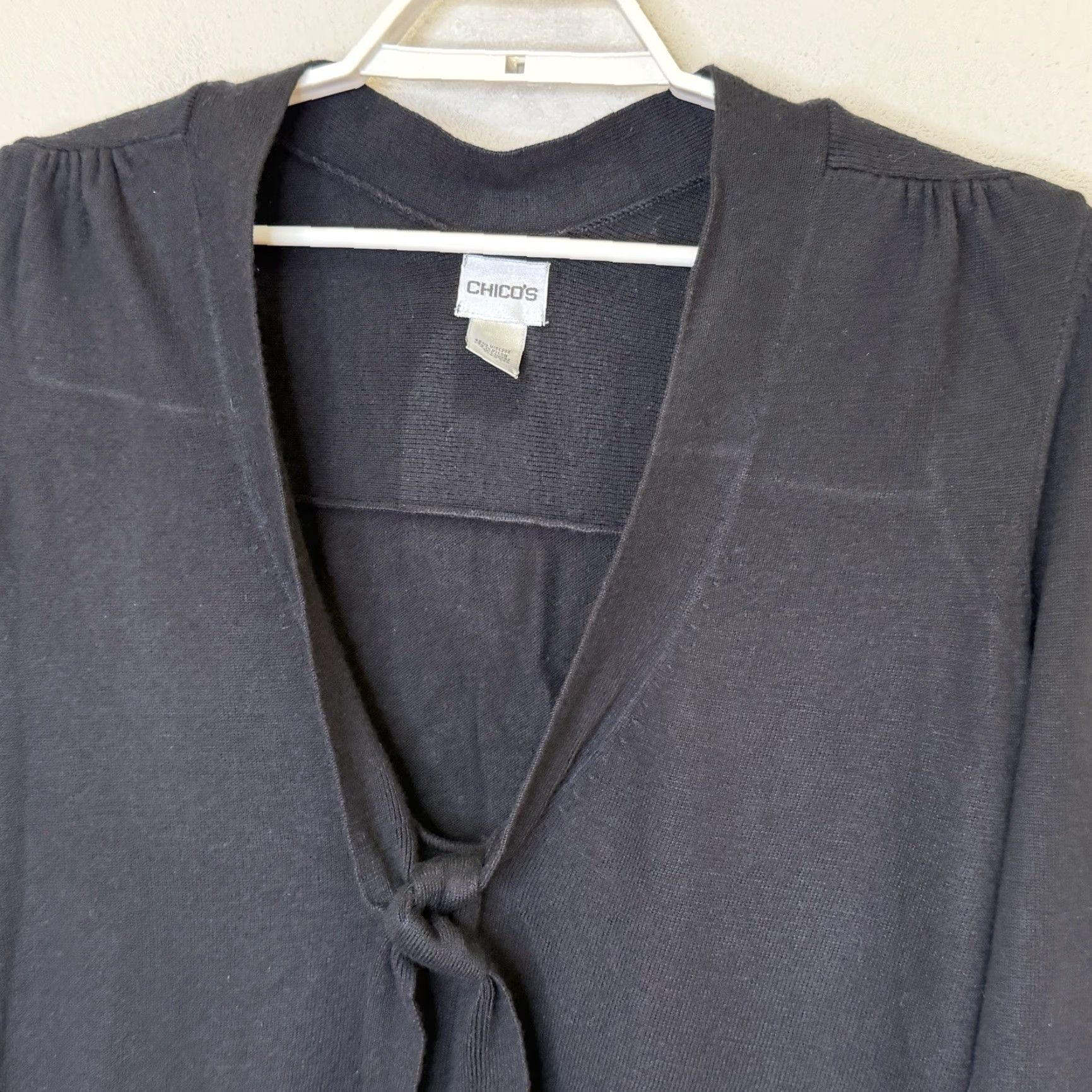 Vintage Chico’s Pullover Sweater Womens Size 1 Black V-Neck w/ Tie Long Sleeve Lightweight Size L / US 10 / IT 46 - 2 Thumbnail