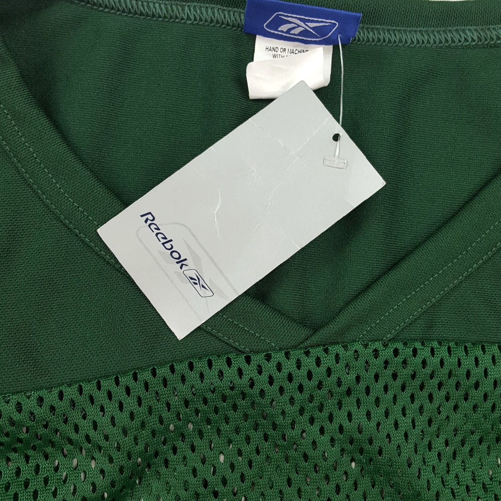 Reebok VINTAGE Reebok Green Football Jersey T-Shirt Men XL Warmup Dark Green Y2K Short Sleeve V-Neck Graphic Print 90s Retro Sports Casual Mens Size US XL / EU 56 / 4 - 3 Thumbnail