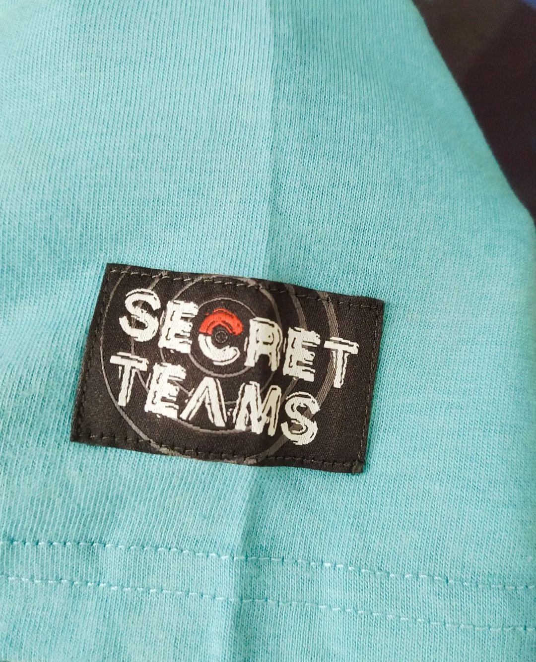 Anime × Japanese Brand × Pokemon Pokemon Center 2016 Secret Teams Campaign Anime Tees Size US M / EU 48-50 / 2 - 3 Thumbnail