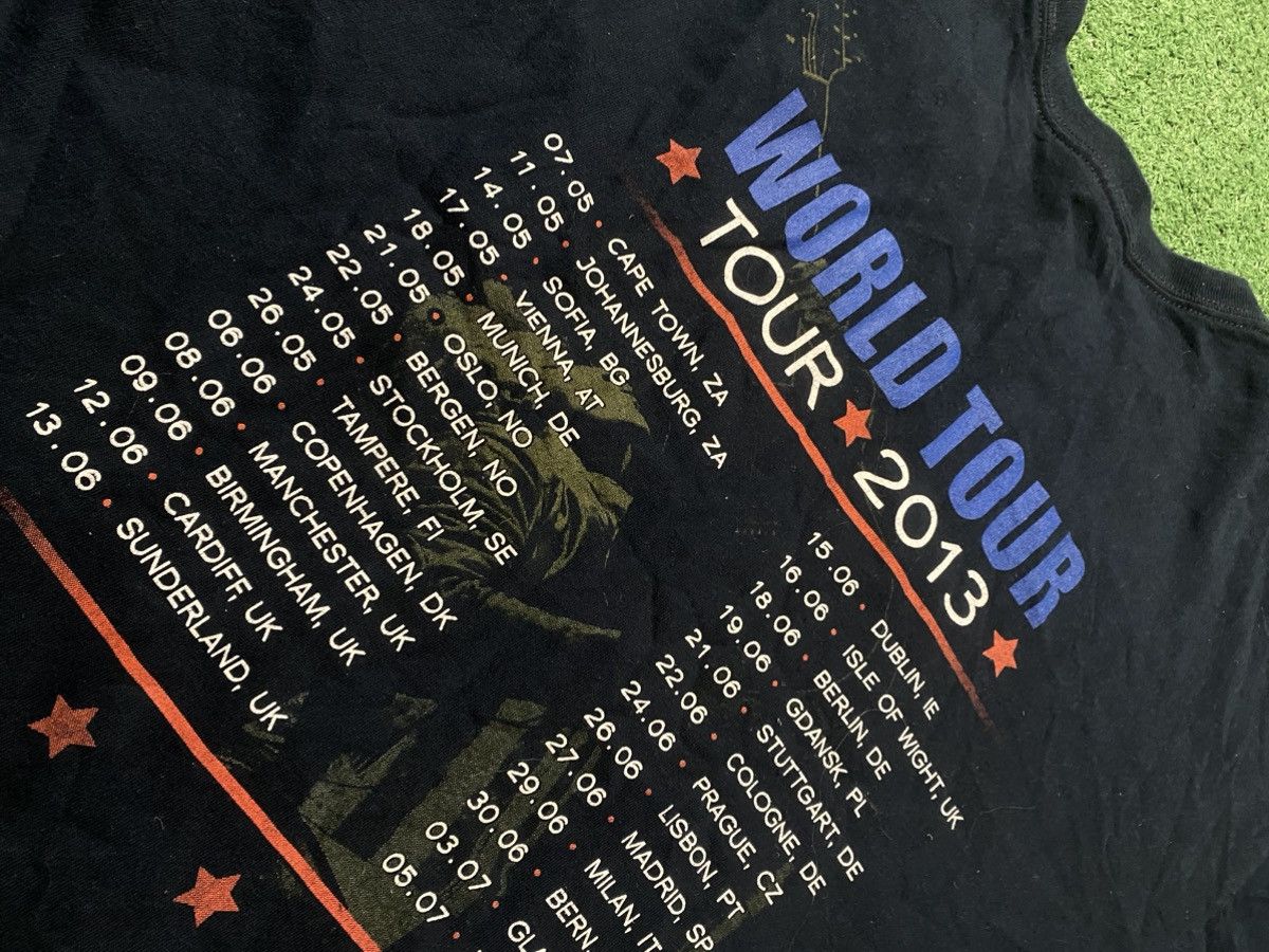 Vintage Bon jovi T-shirt world tour 2013 Size US XL / EU 56 / 4 - 6 Thumbnail