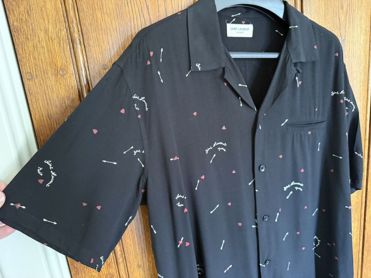 Saint Laurent Paris SS22 Saint Laurent short sleeve shirt heart arrow logo 41 Size US L / EU 52-54 / 3 - 10 Thumbnail