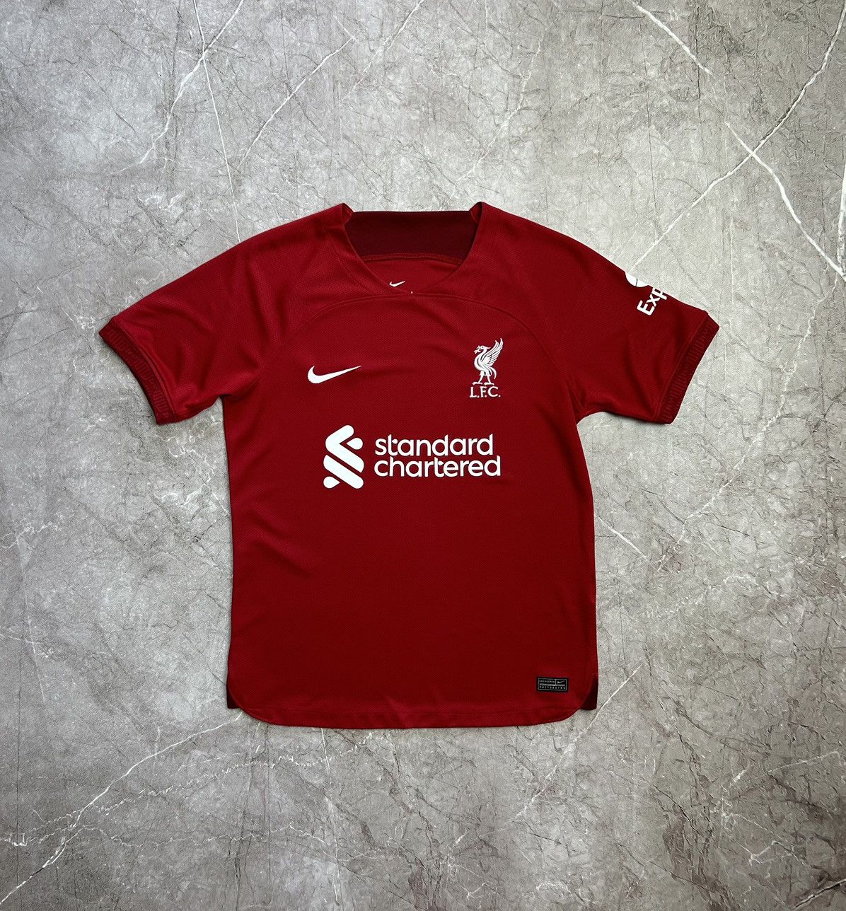 Nike Vintage Nike Liverpool LFC Jersey Soccer T shirt Y2K Size US S / EU 44-46 / 1 - 1 Thumbnail