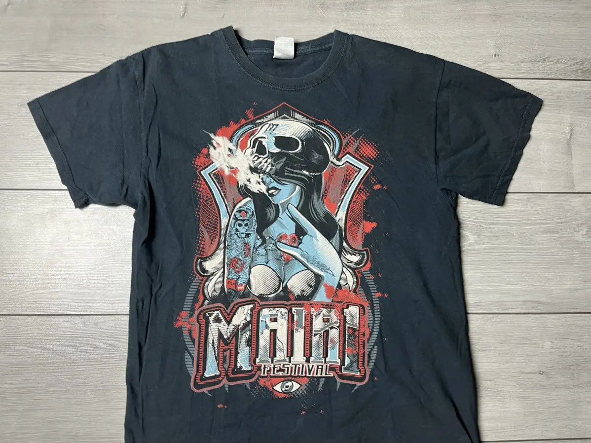 Band Tees Mairl Festival Tshirt rock band tour tee size Large Size US L / EU 52-54 / 3 - 3 Thumbnail