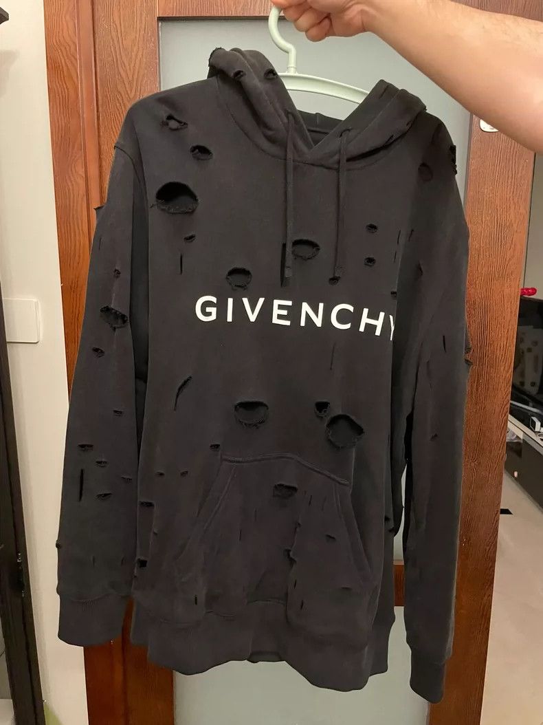 Givenchy Givenchy Classic Hot Hole Hoodie Size US M / EU 48-50 / 2 - 1 Thumbnail