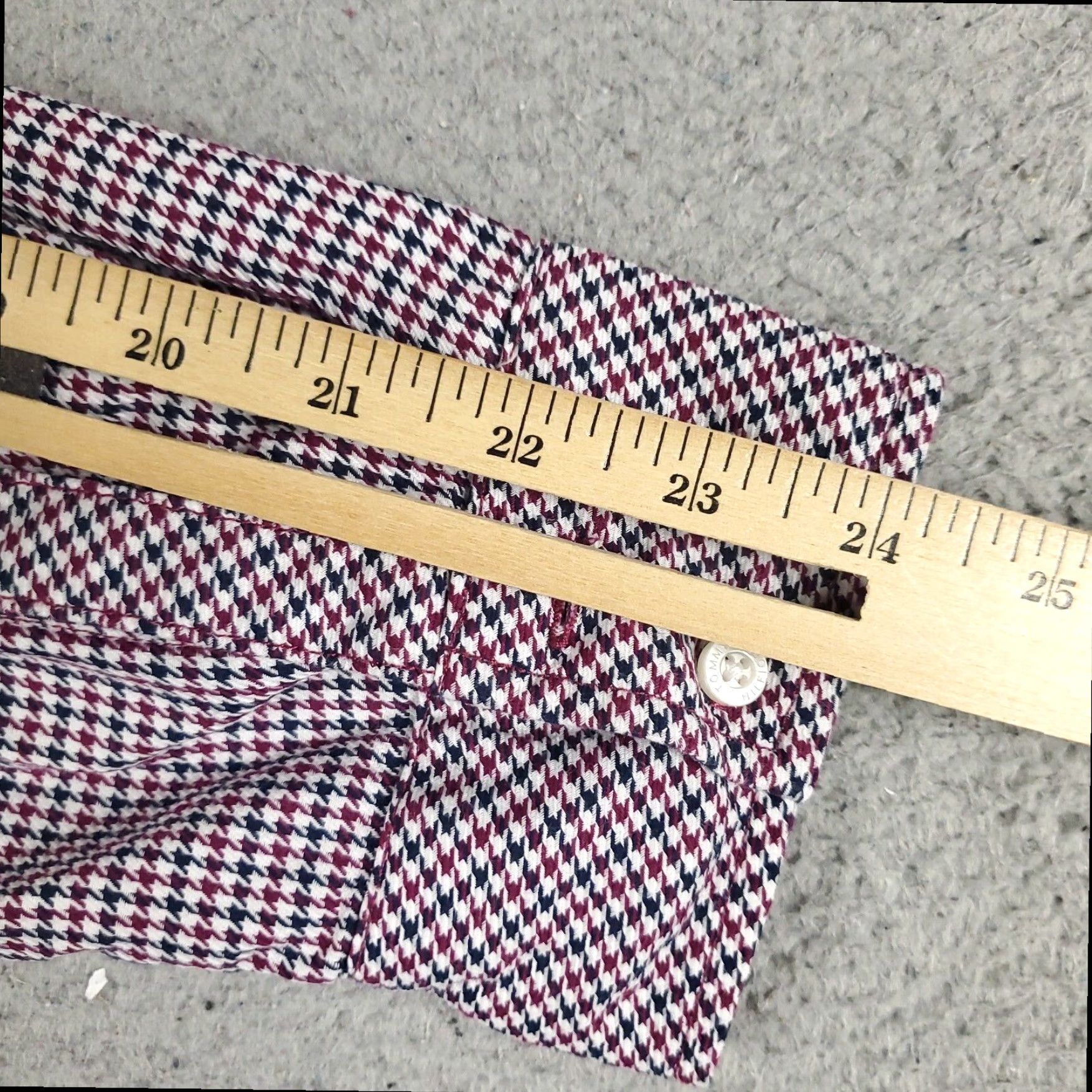 Tommy Hilfiger Tommy Hilfiger Button Up Long Sleeve Shirt Womens Large Red 100% Cotton Preppy Style Size L / US 10 / IT 46 - 7 Thumbnail