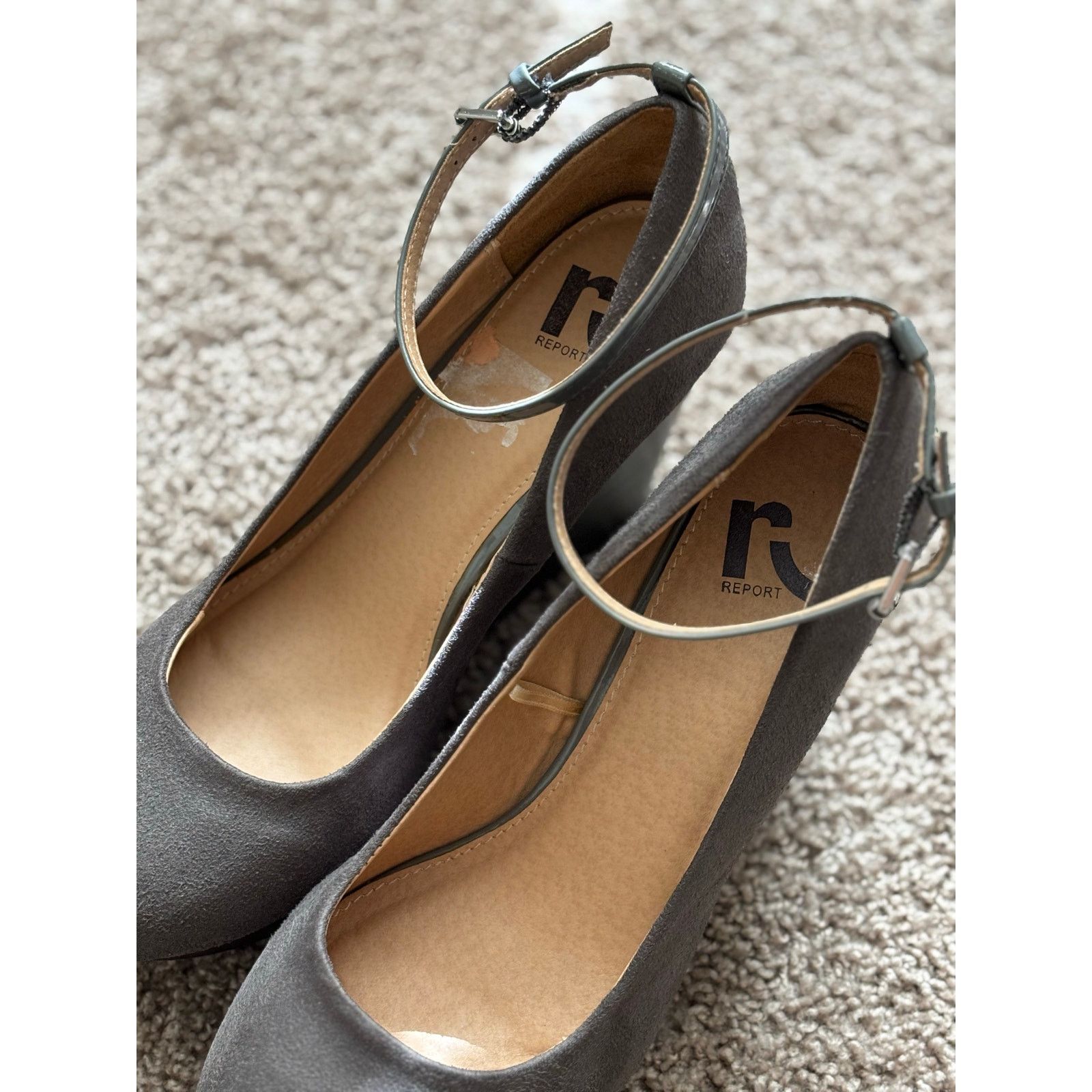 Report Collection Report Grey Wedge Heels Size 8 Size US 8 / IT 38 - 10 Thumbnail