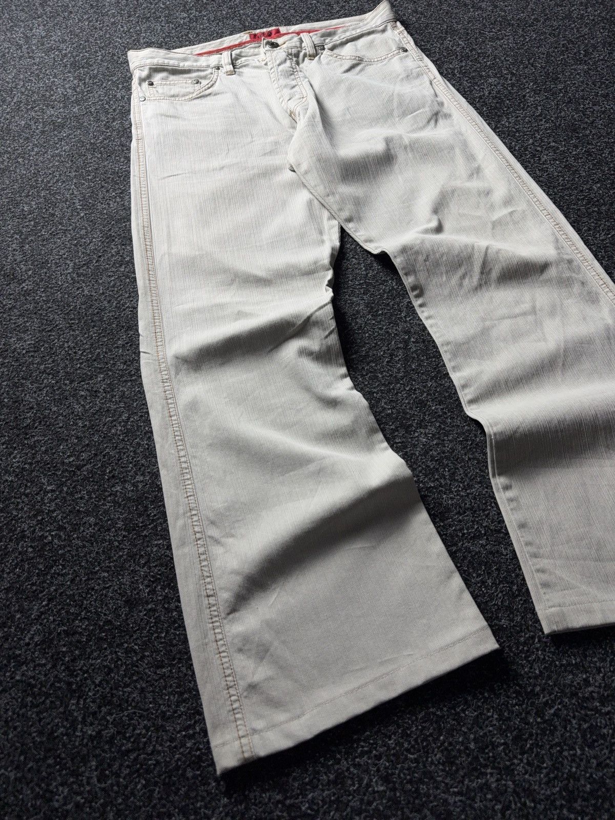 Hugo Boss Luxury 90s Retro Y2K Vintage HUGO BOSS Ivory Jeans Straight Size US 34 / EU 50 - 2 Thumbnail