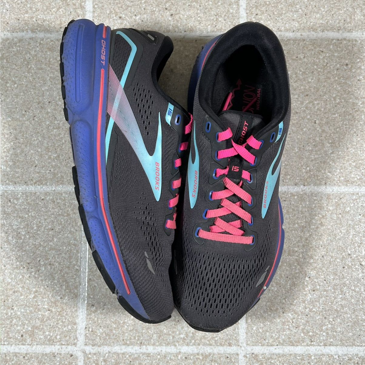 Brooks Brooks Ghost 15 Womens 8 Gray Pink Running Sneakers Size US 8 / IT 38 - 2 Thumbnail