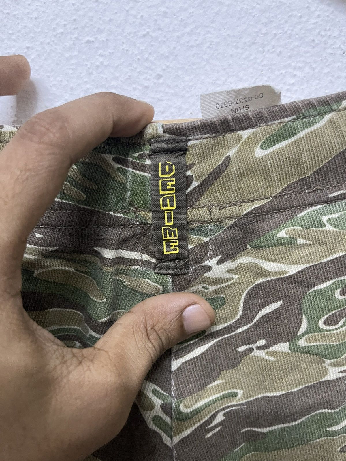 Denime 90s DENIME TIGER STRIPES SWEATPANT RARE Size US 31 - 14 Thumbnail