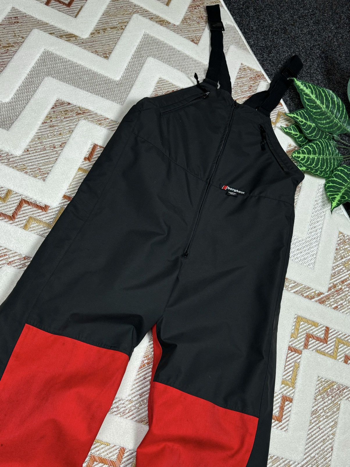 Berghaus × Vintage Membrane ski jumpsuit Berghaus Gore tex Fabric outdoor Y2K Size US 34 / EU 50 - 16 Thumbnail