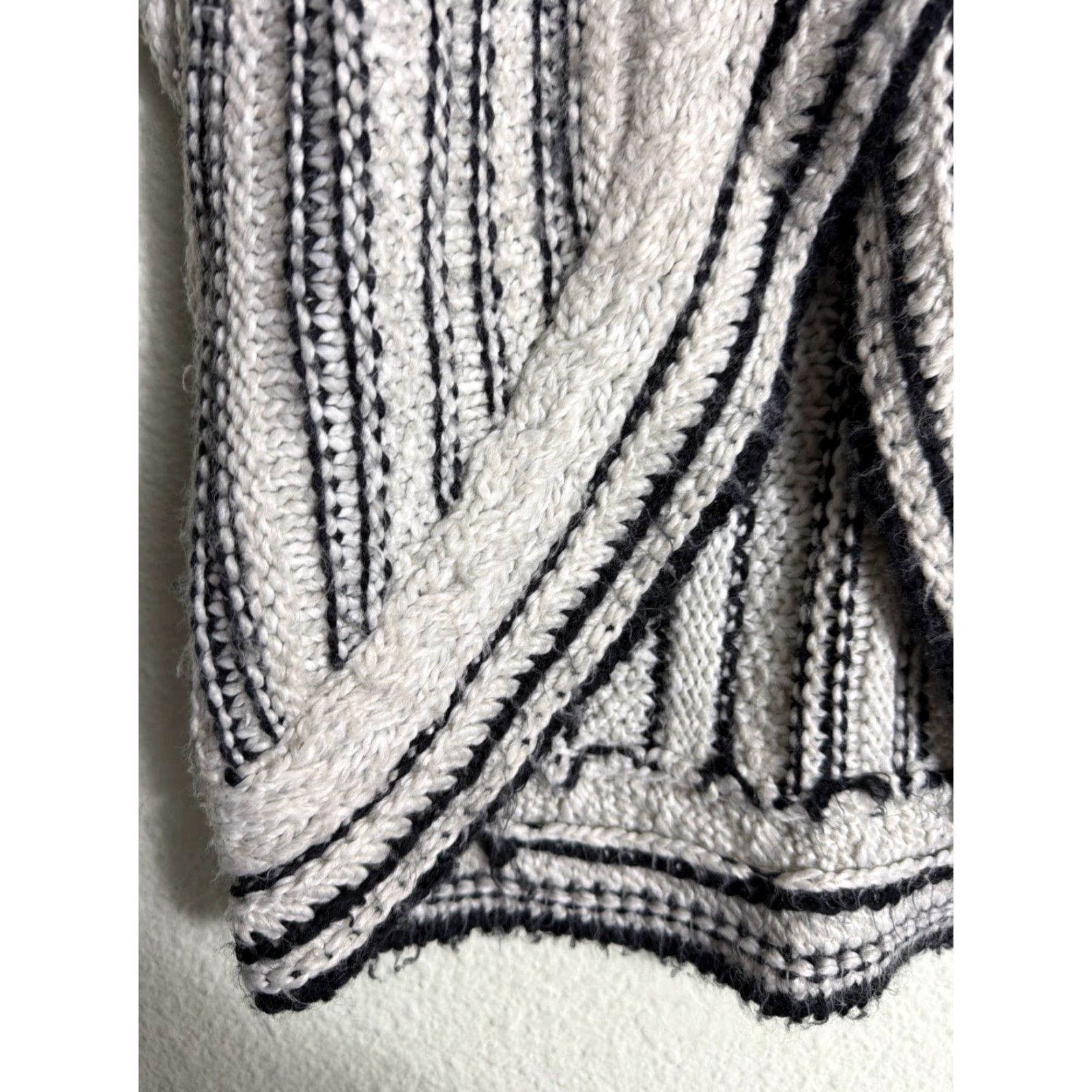 Vintage VINTAGE Black White Striped Cardigan Sweater Wool Blend Medium M Woman Casual Shirts? Size M / US 6-8 / IT 42-44 - 4 Thumbnail