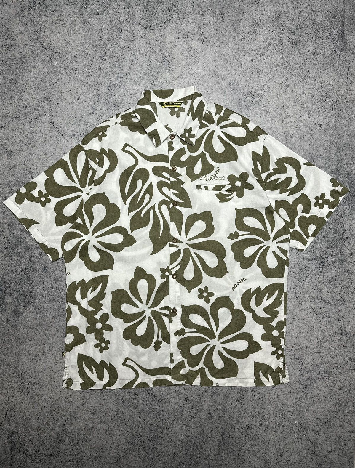 Rip Curl Vintage Rip Curl Floral Hawaiian Y2K Button Up Surf Shirt Size US L / EU 52-54 / 3 - 1 Thumbnail