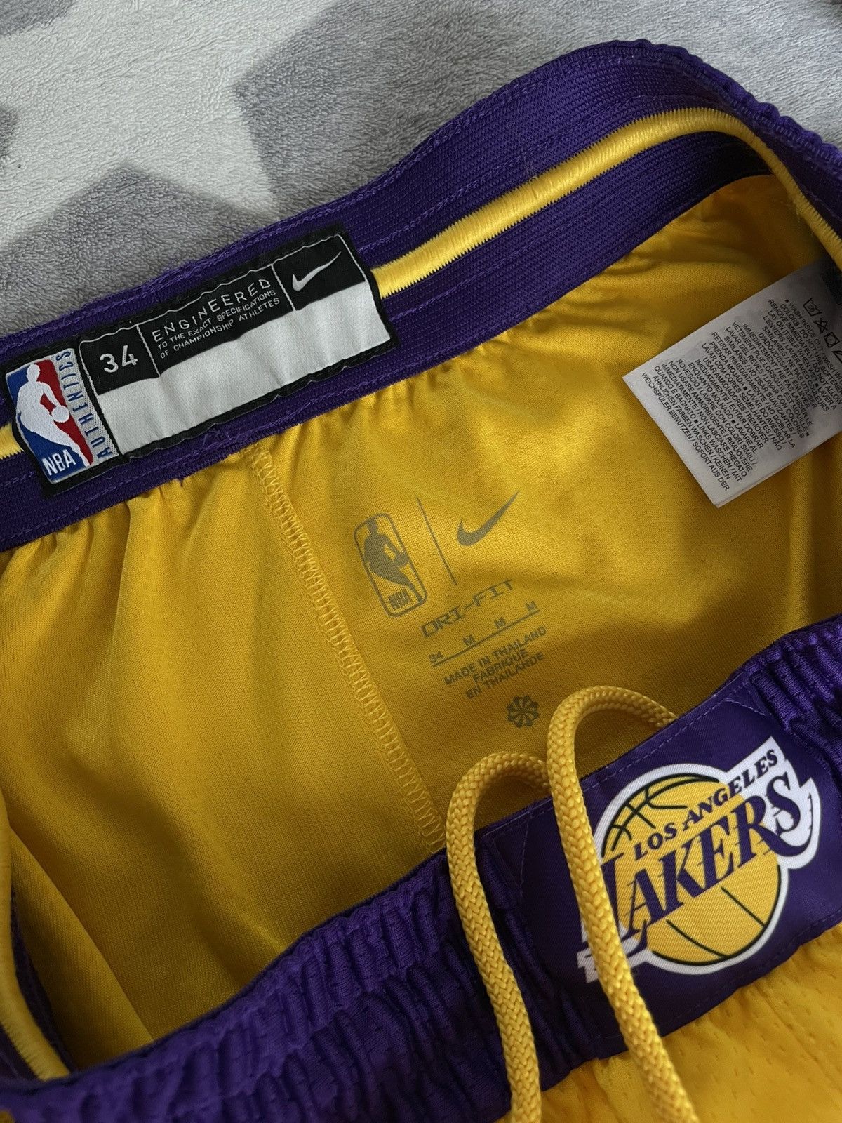 NBA LACKERS JERSEY 24 KOBE Size US XL / EU 56 / 4 - 18 Thumbnail