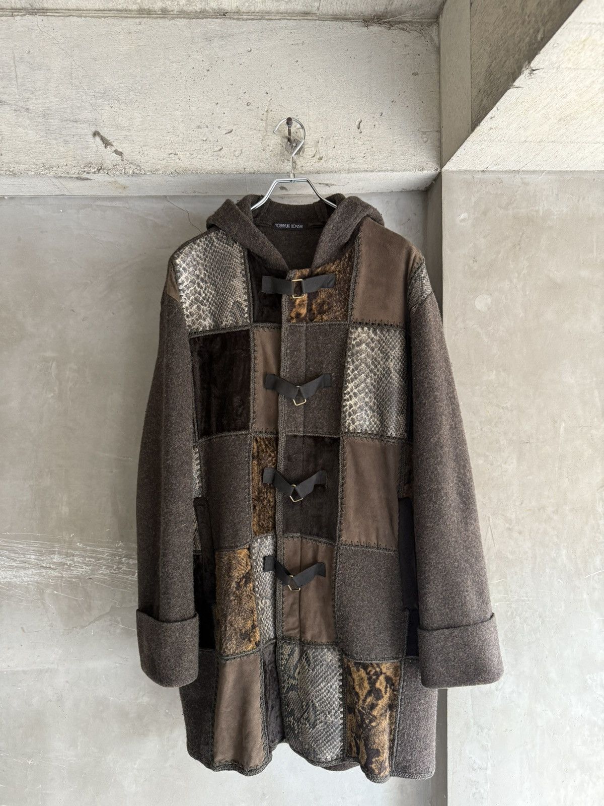 Yoshiyuki Konishi 90's YOSHIYUKI KONISHI Python Patchworks Hooded Long Coat Size US S / EU 44-46 / 1 - 1 Thumbnail