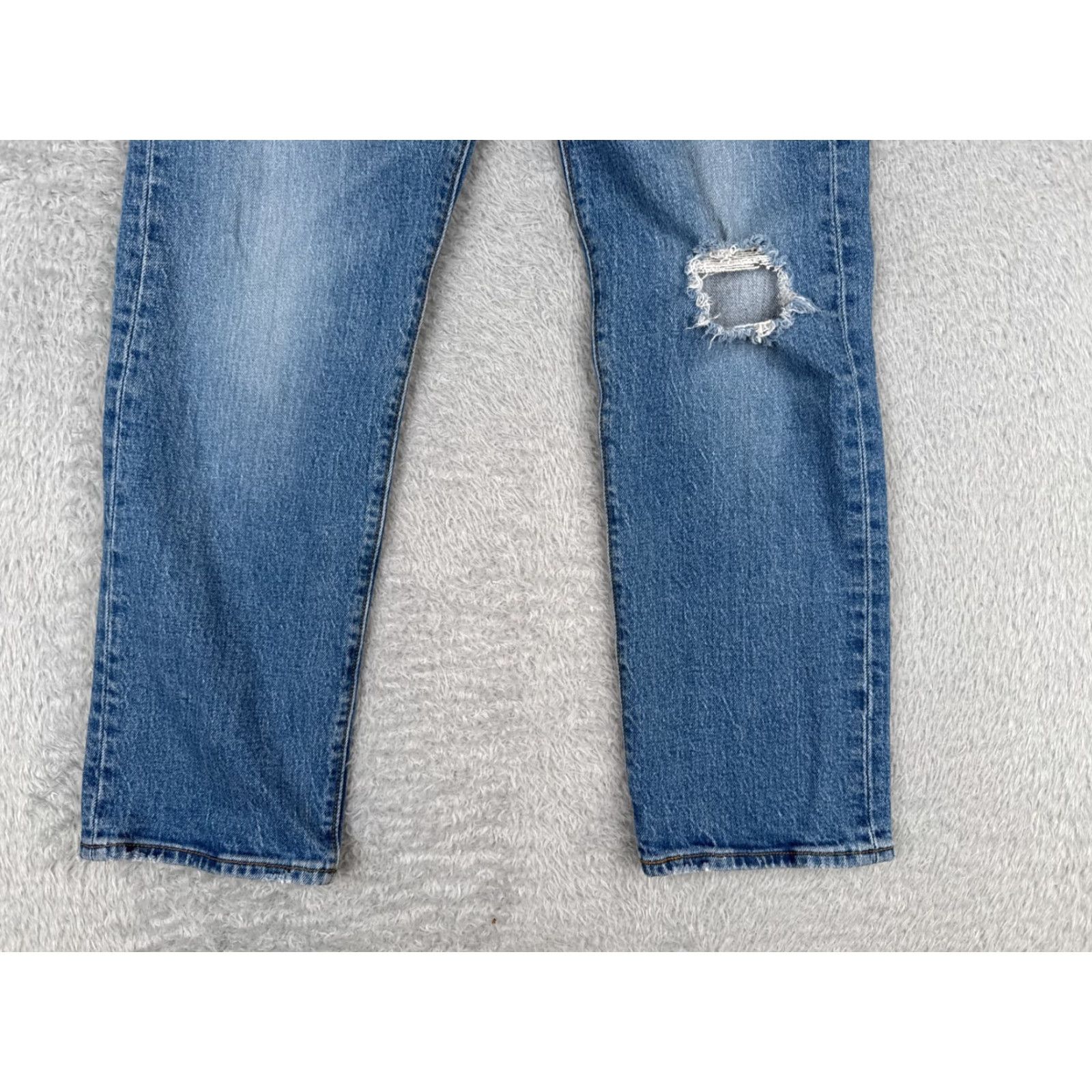 Levi's Levi's Wedgie Fit Jeans Women 28 Blue Denim Distressed Button Fly 28x24 Regular Straight Size 28" / US 6 / IT 42 - 2 Thumbnail