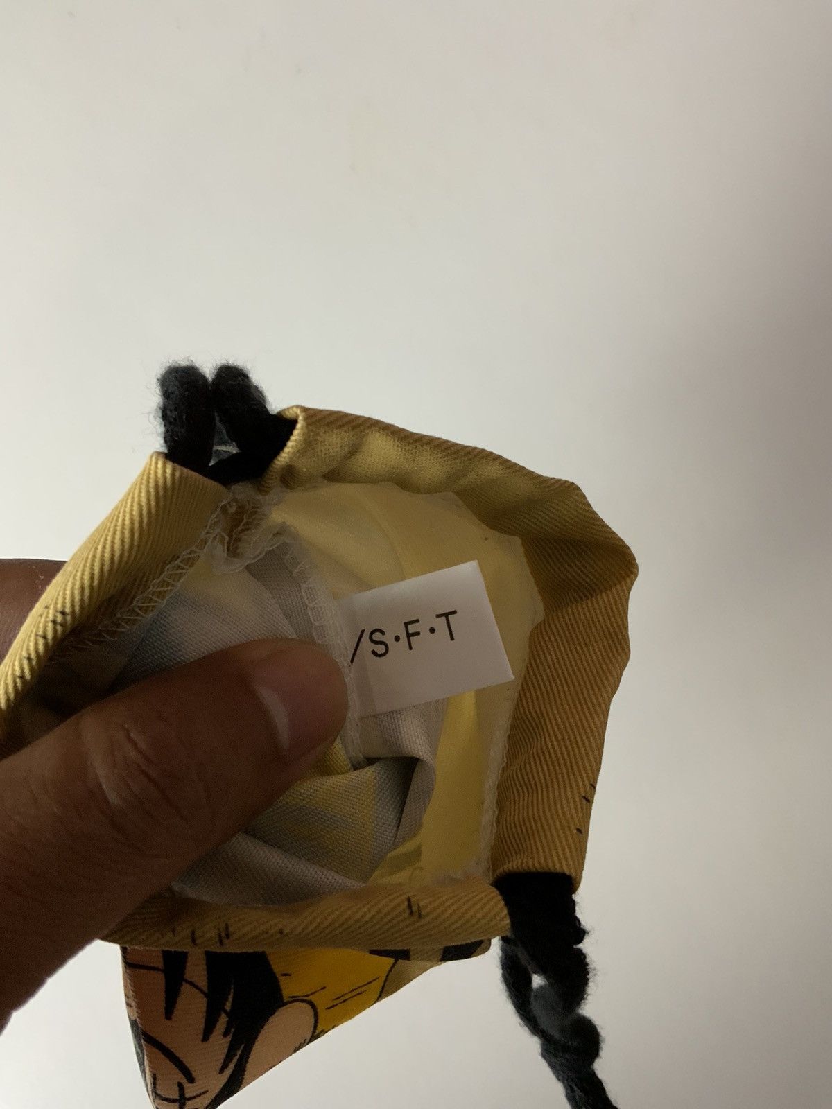 One Piece One Piece Monkey D Luffy Wanted $300.000.000 Coin Bag Size ONE SIZE - 8 Thumbnail