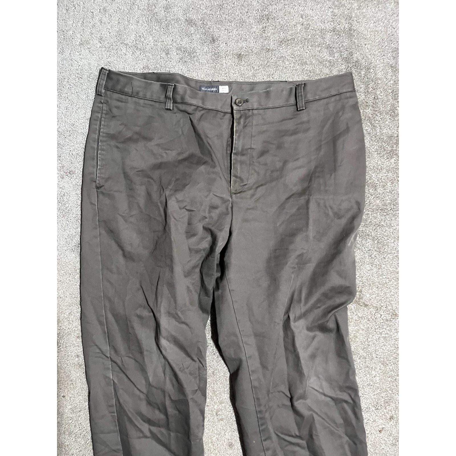 Van Heusen Van Heusen Classic Fit Pants Gray 40x29 Flat Front Men Size US 40 / EU 56 - 2 Thumbnail