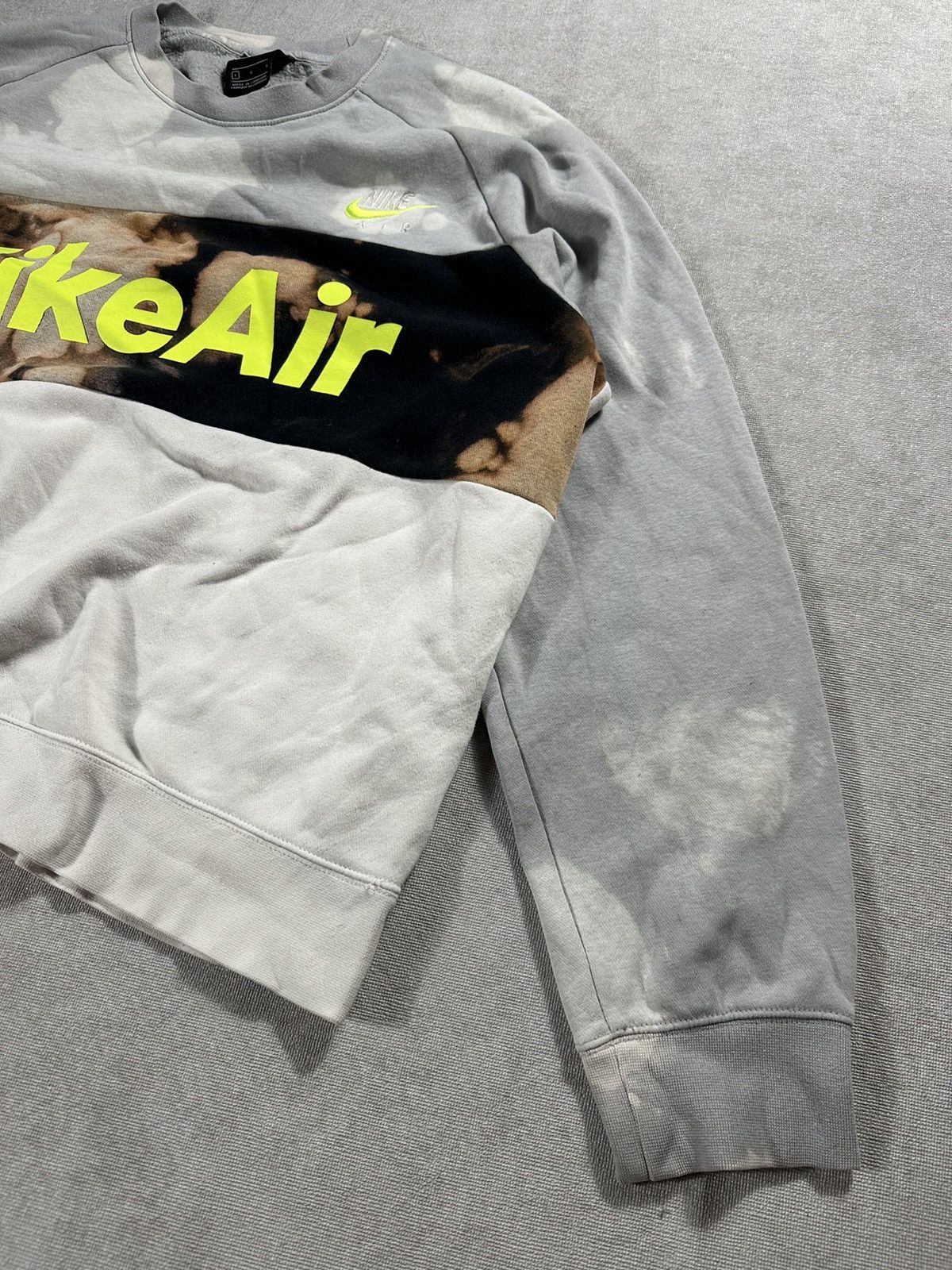 Nike Nike Air Custom Tie-Dye Crewneck Size US L / EU 52-54 / 3 - 2 Thumbnail