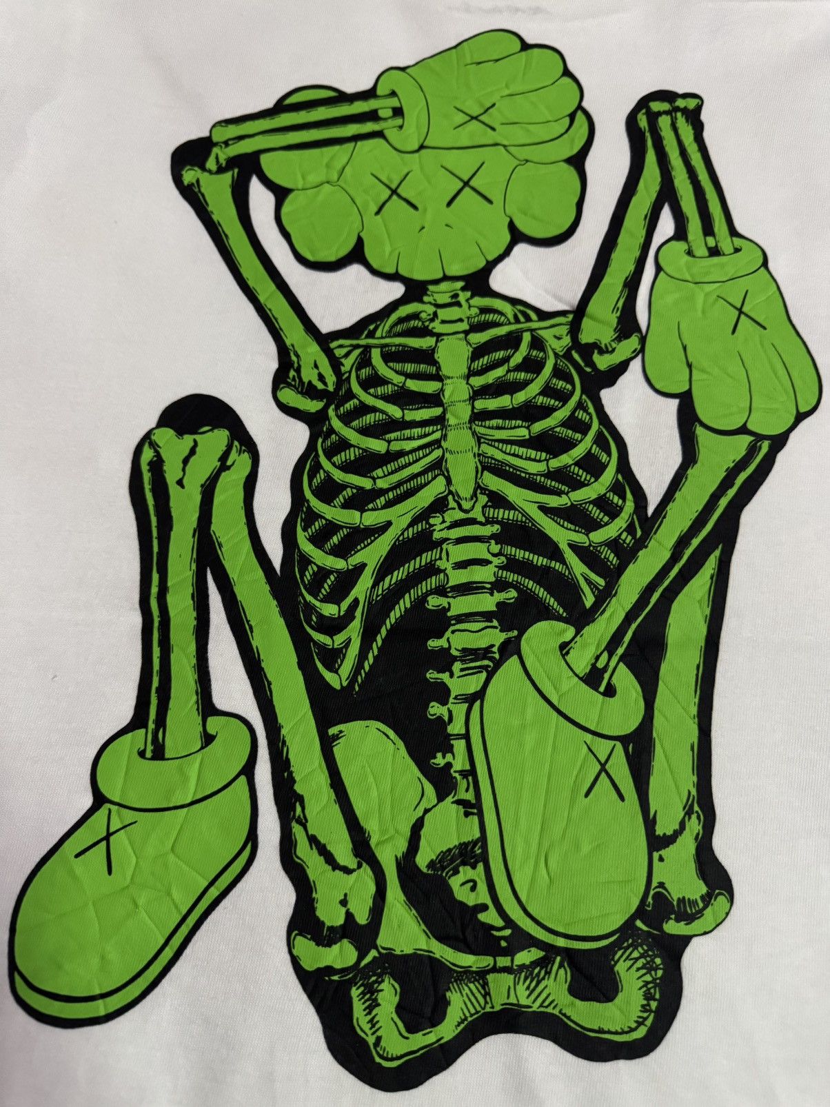 Kaws × Uniqlo Kaws x Uniqlo Skeleton T-Shirts Size L Size US L / EU 52-54 / 3 - 3 Thumbnail