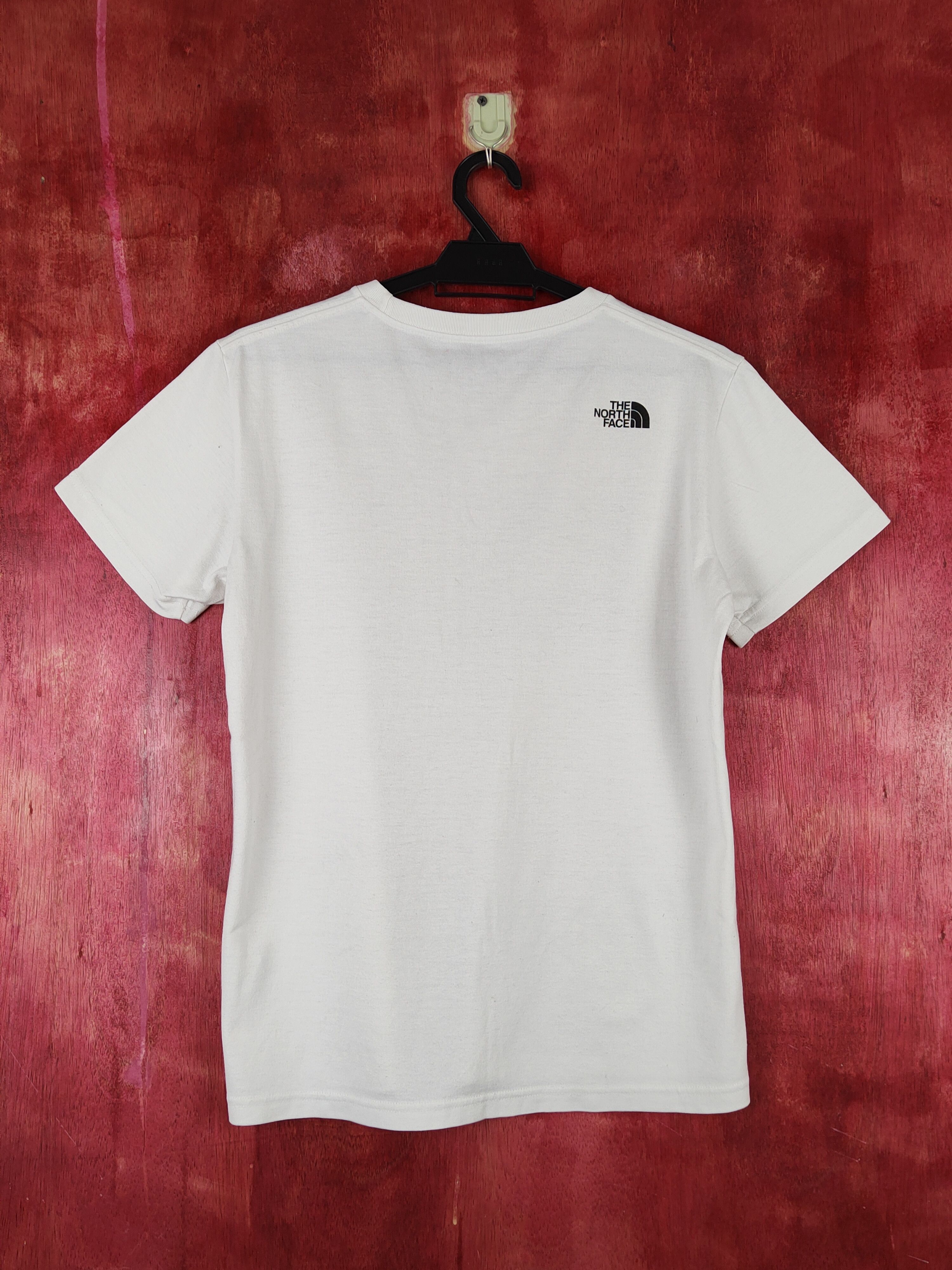 The North Face The North Face White Short Sleeve T-Shirts #S1451 Size US S / EU 44-46 / 1 - 8 Thumbnail