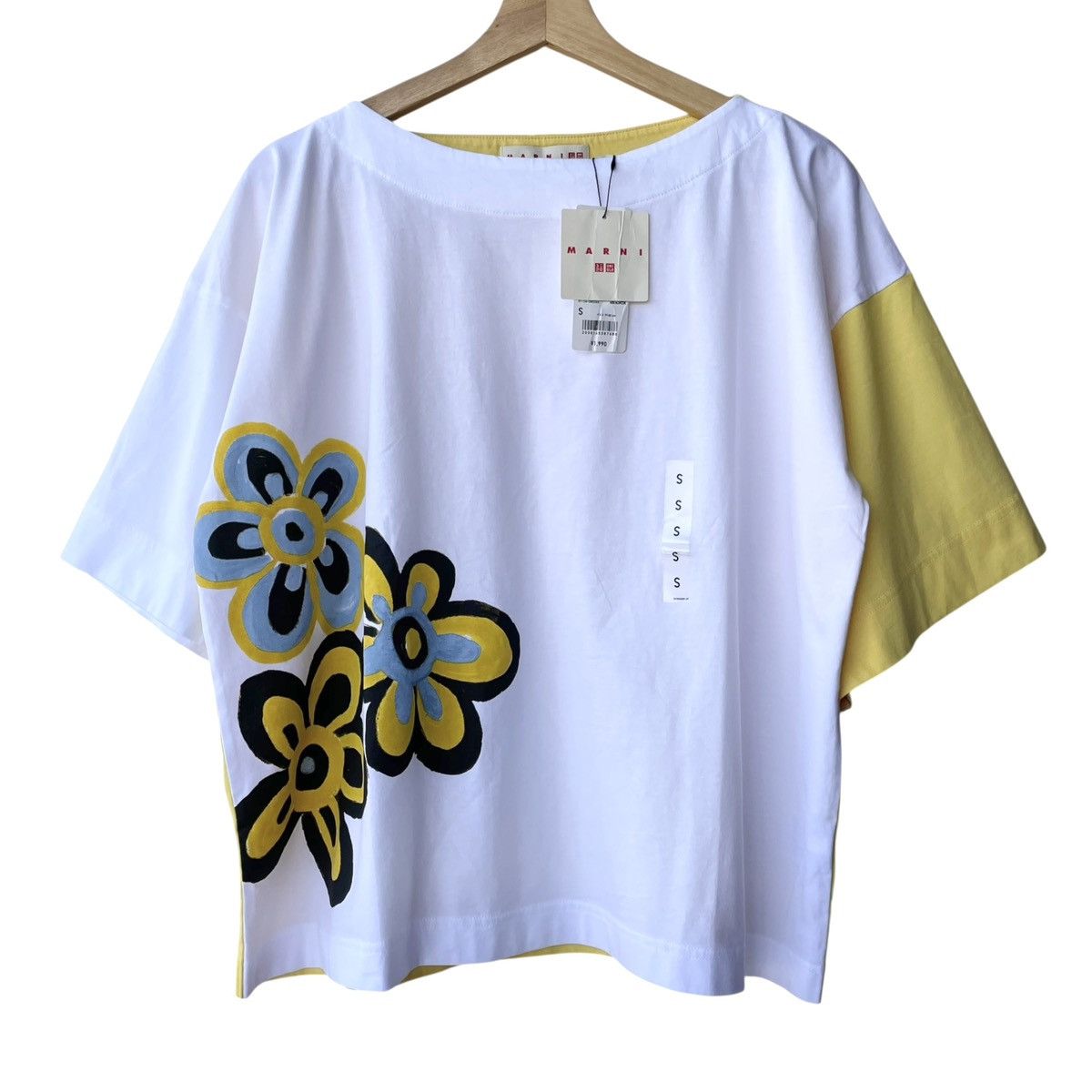Marni × Uniqlo Marni X Uniqlo Japan ‘21/22 BNWT WMN Boxy Oversize Tee Size S / US 4 / IT 40 - 1 Thumbnail