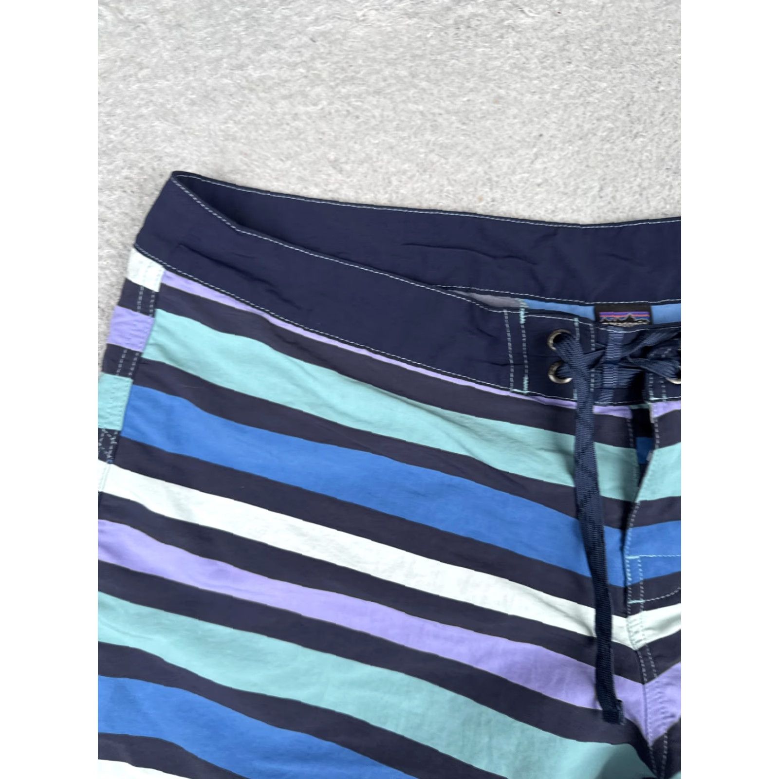 Patagonia Patagonia Board Shorts Womens 16 Blue Purple Striped Drawstring Zip Pocket Swim Bottoms Size 38" / US 16 / IT 52 - 4 Thumbnail