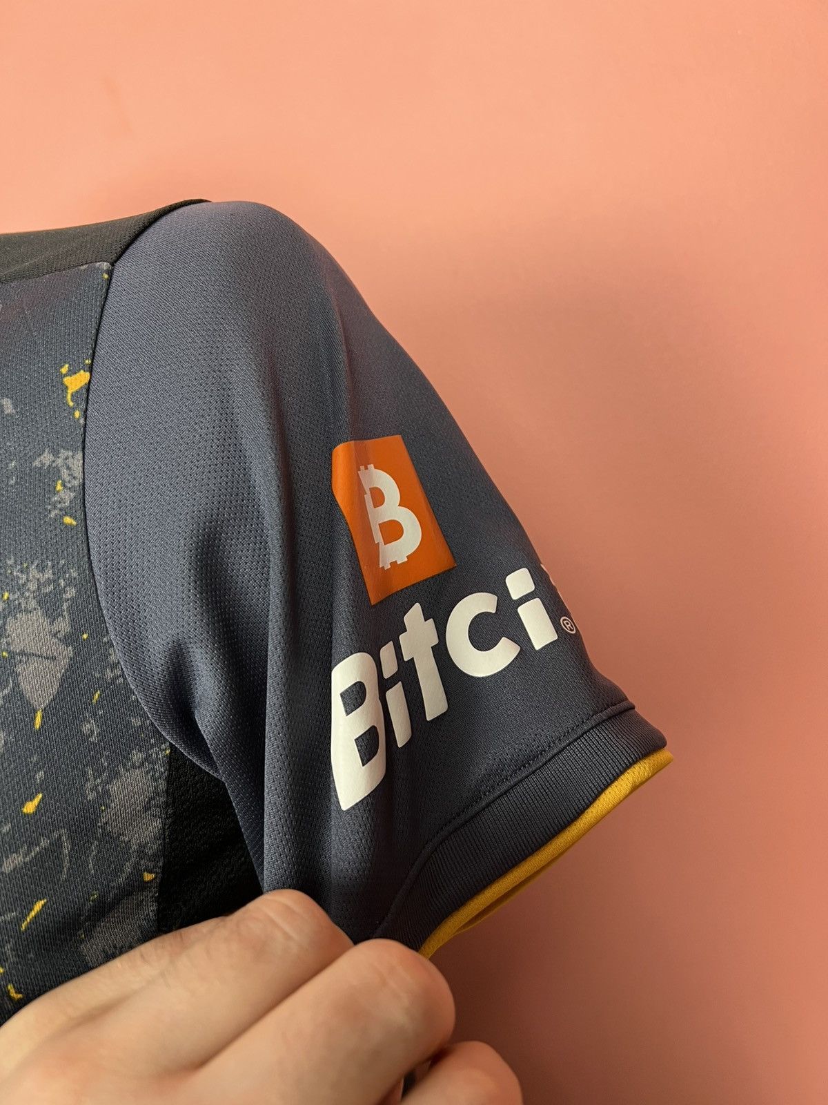Castore Castore x wolverhampton soccer jersey 2021 2022 football Size US S / EU 44-46 / 1 - 5 Thumbnail