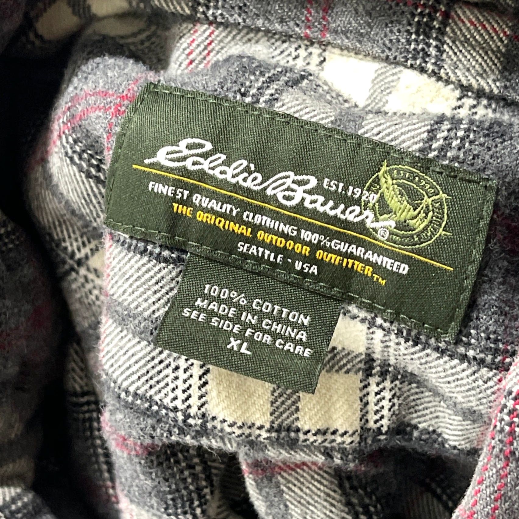 Eddie Bauer Eddie Bauer Shirt Men XL Gray White Red Plaid Long Sleeve Button-Up Casual Travel MENS Size US XL / EU 56 / 4 - 7 Thumbnail