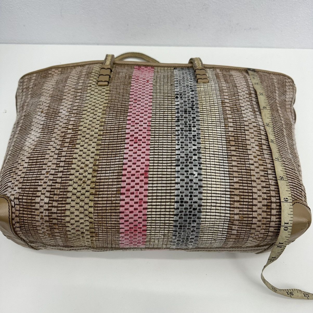 Fendi ‼️YES‼️ AUTHENTIC FENDI WOVEN RAFIA ROLL TOTE BAG Size ONE SIZE - 19 Thumbnail