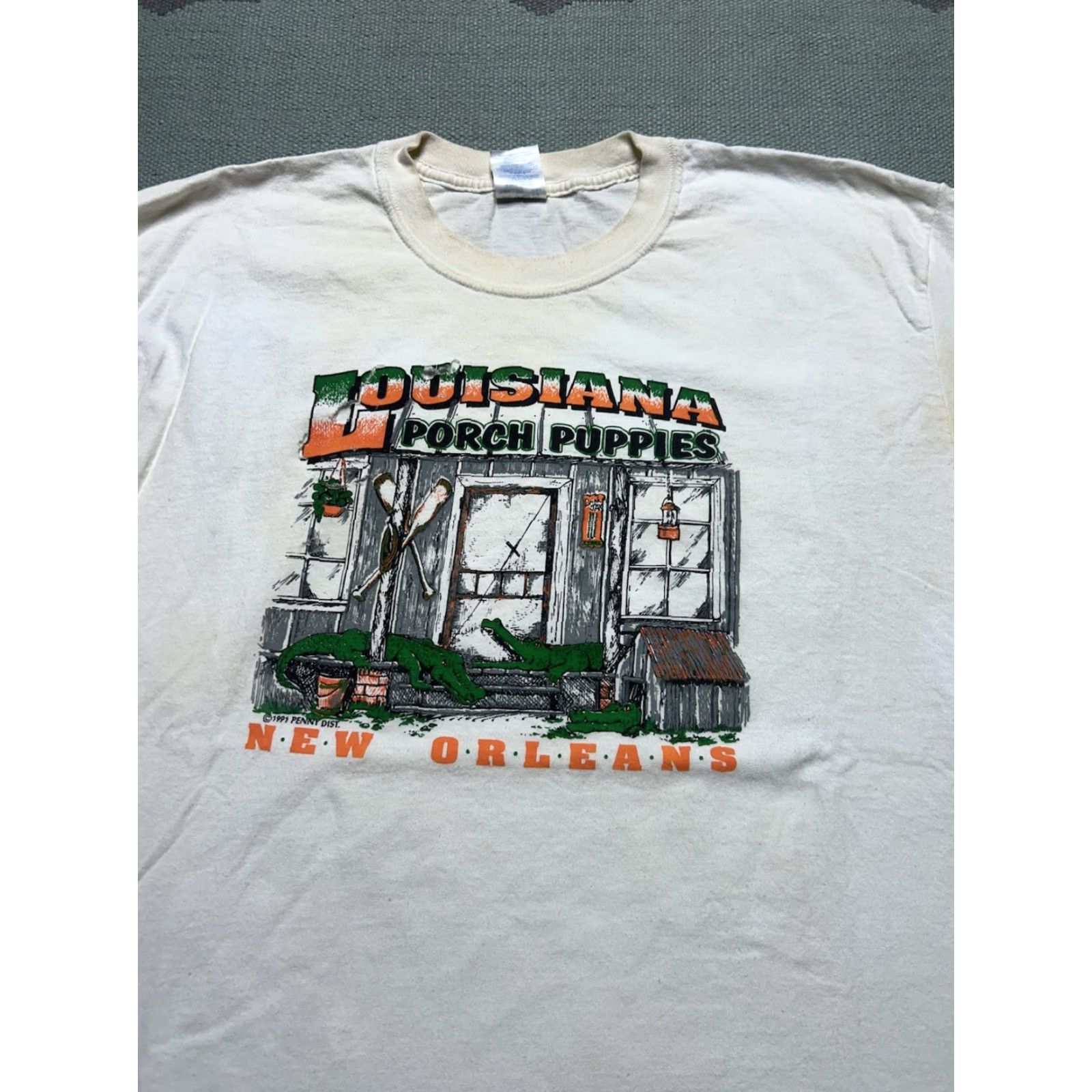 Vintage VINTAGE 90s Louisiana T-Shirt XL White Graphic Crocodile Puppies Porch Distressed Men Size US XL / EU 56 / 4 - 5 Thumbnail