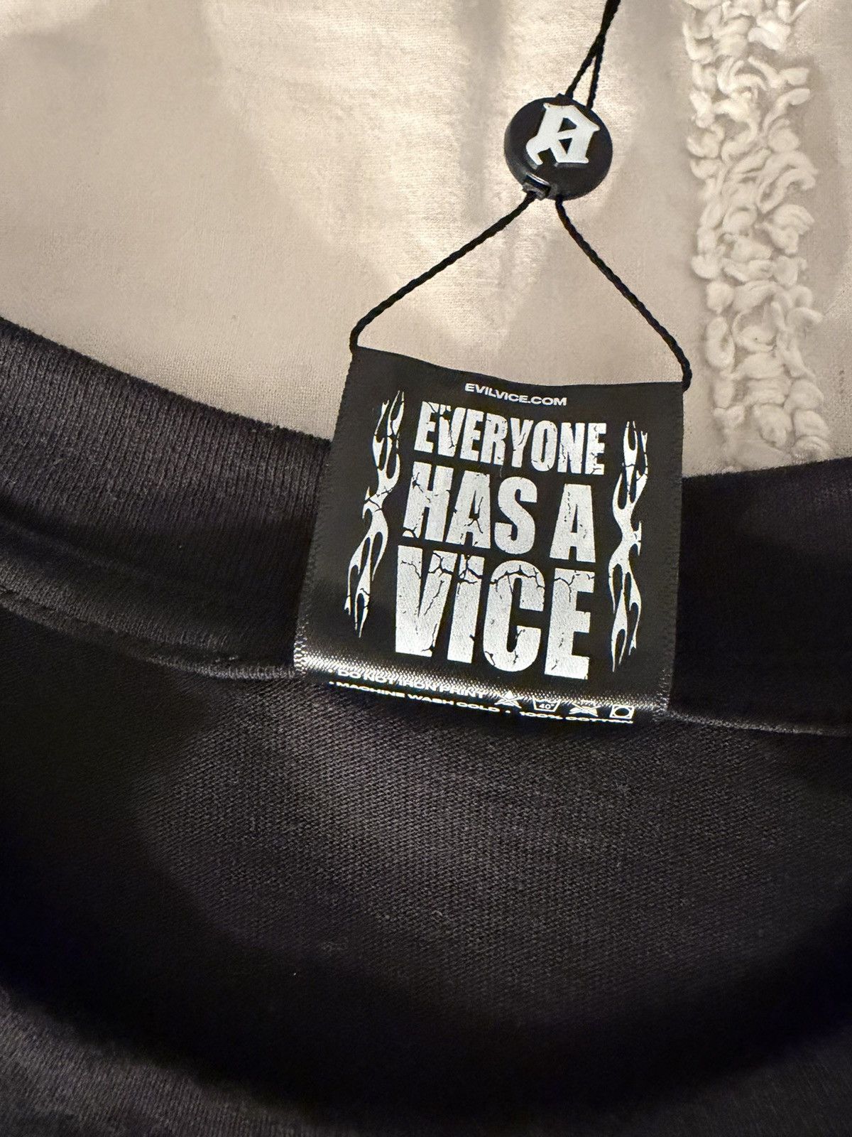 Other Evil Vice vice city tee Size US XXL / EU 58 / 5 - 5 Thumbnail