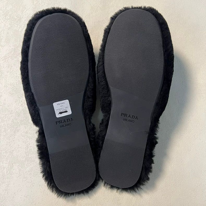 Prada Prada Black Fur Slippers Size 35.5-2506 Size US 6 / IT 36 - 4 Thumbnail