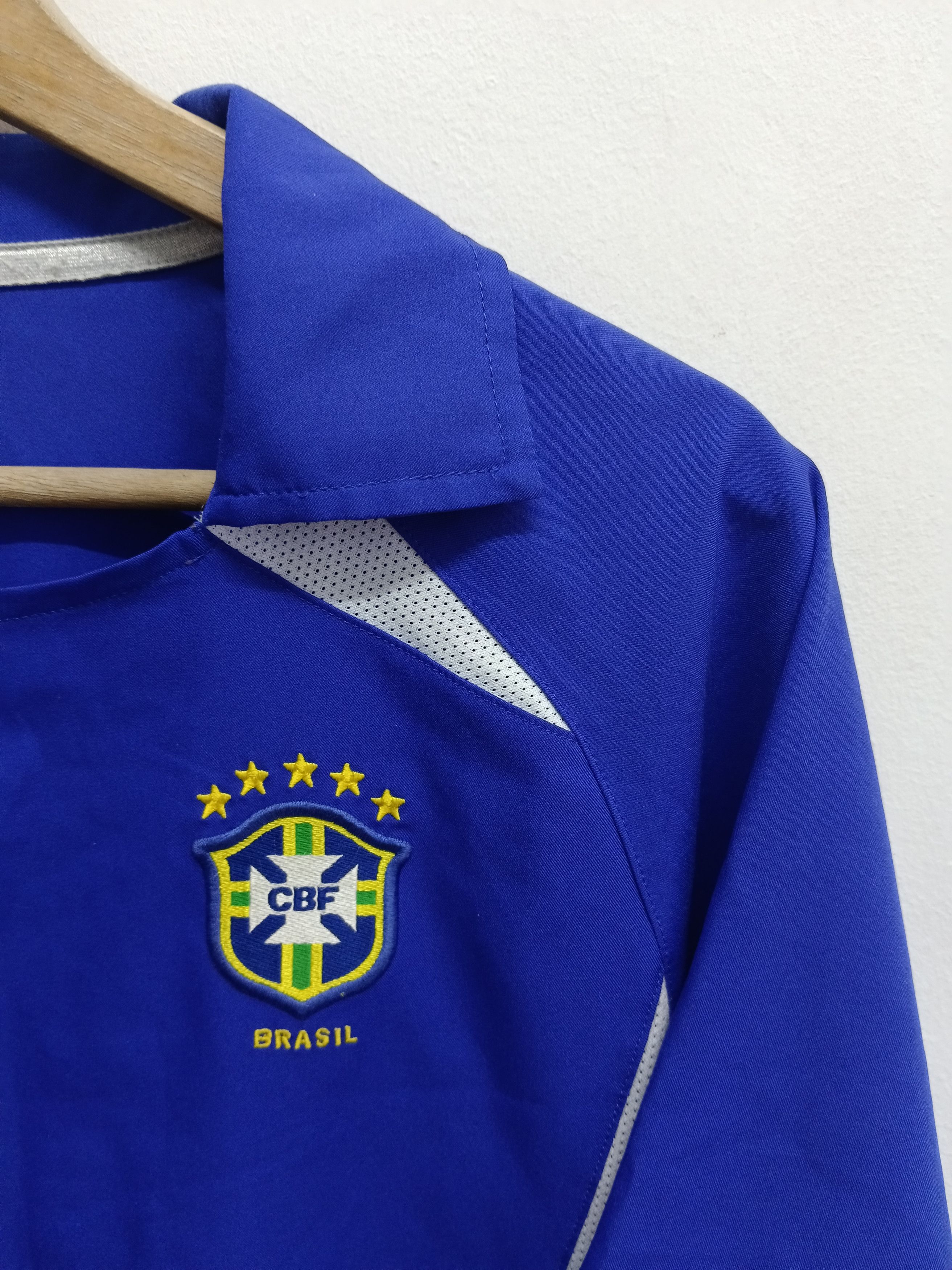 Vintage Vintage 2002 Brazil Away Jersey Nike Size US S / EU 44-46 / 1 - 3 Thumbnail