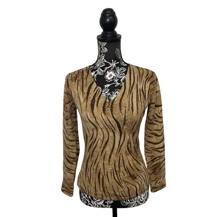 Neiman Marcus Neiman Marcus Women's Tiger Stripe Cashmere VNeck