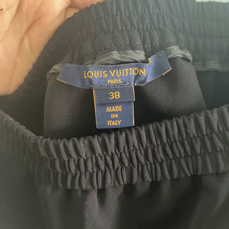 Louis Vuitton Louis Vuitton Black skirt Size 37" - 3 Thumbnail