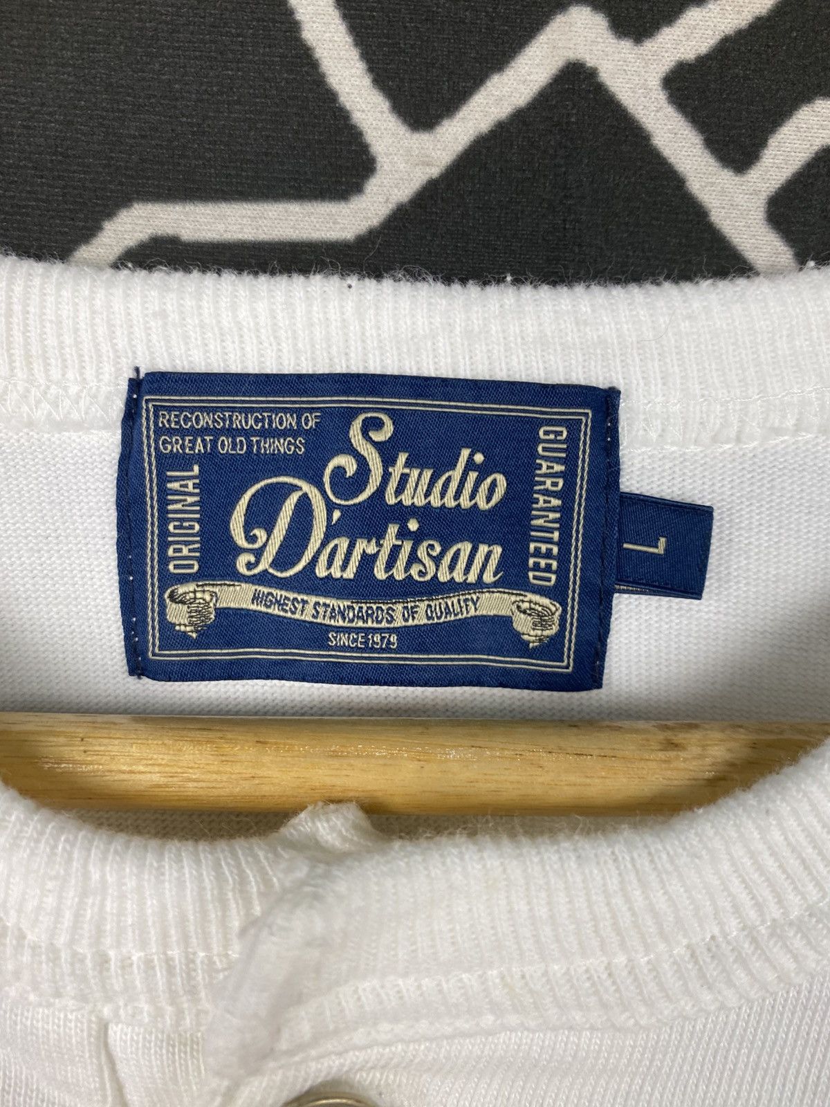 Studio D'Artisan Studio D'Artisan Slubby Henley Pocket Tee White Size US L / EU 52-54 / 3 - 5 Thumbnail