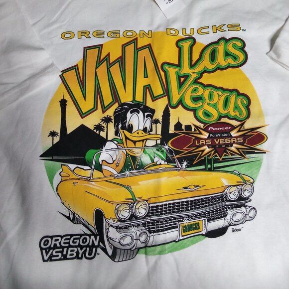 Gildan NWT Deadstock Oregon Ducks Viva Las Vegas Bowl 2006 T-Shirt Size US M / EU 48-50 / 2 - 1 Thumbnail