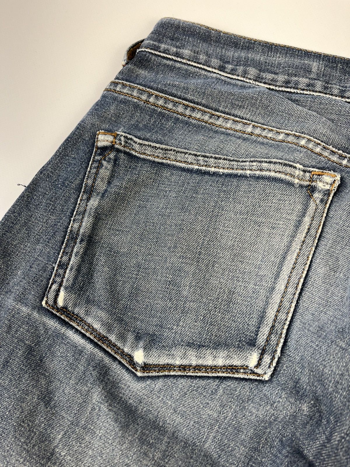 DC × Japanese Brand 00s Vintage DC Big Logo Denim Faded Distressed Jeans Y2K Size US 32 / EU 48 - 6 Thumbnail