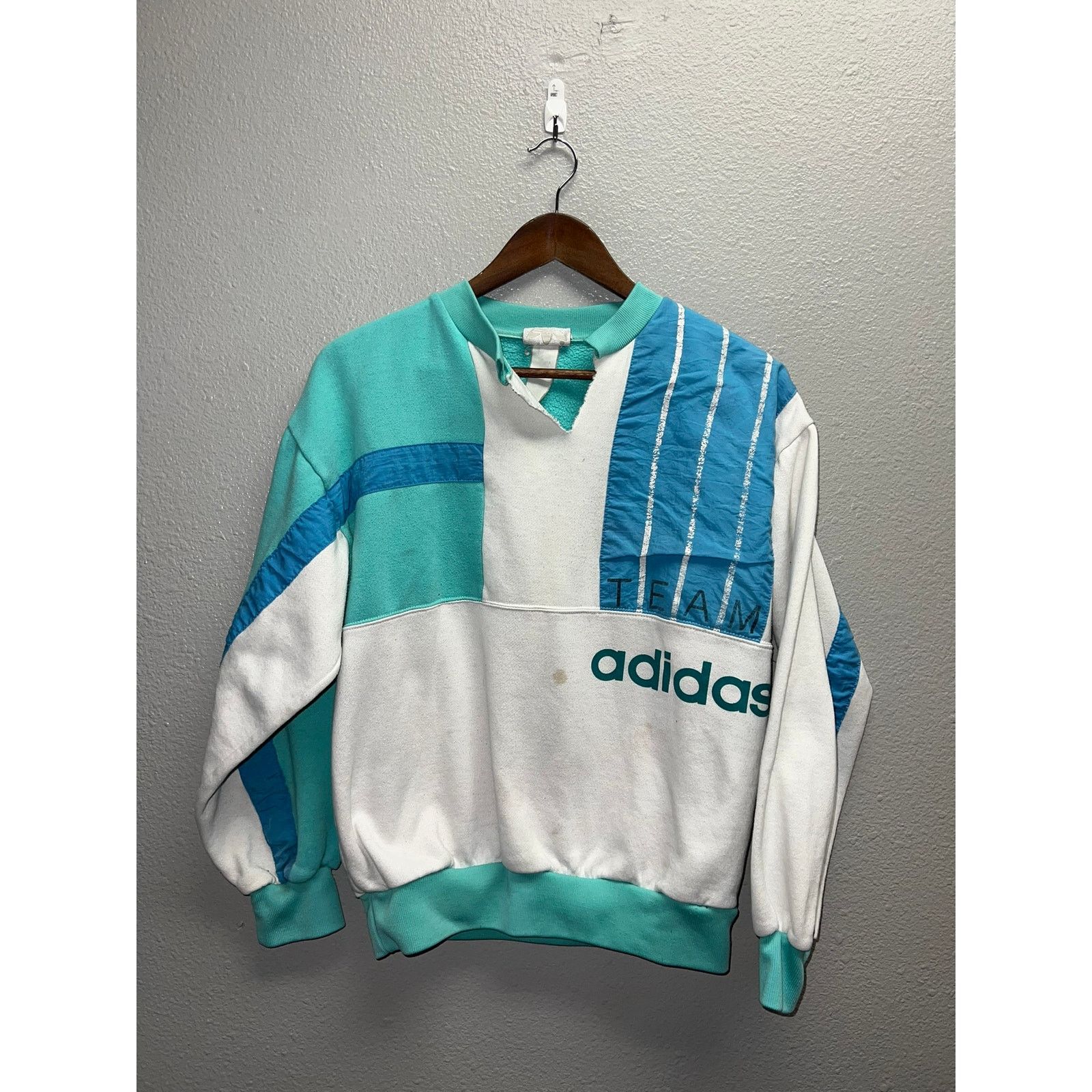 Vintage Vintage Team Adidas Sweatshirt 3 Striped White Crewneck M Size M / US 6-8 / IT 42-44 - 1 Thumbnail