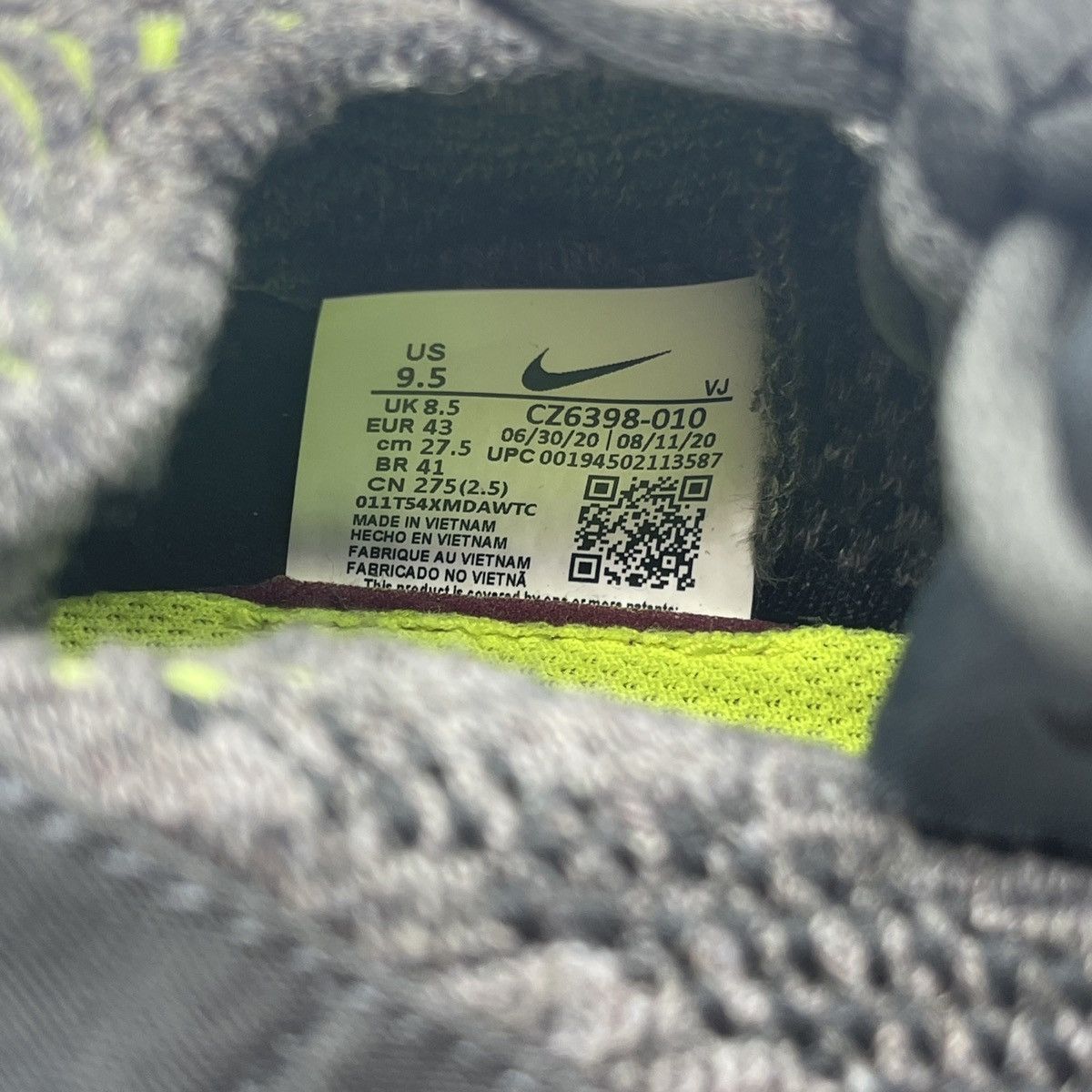 Nike Space hippie black volt Size US 9.5 / EU 42-43 - 8 Thumbnail