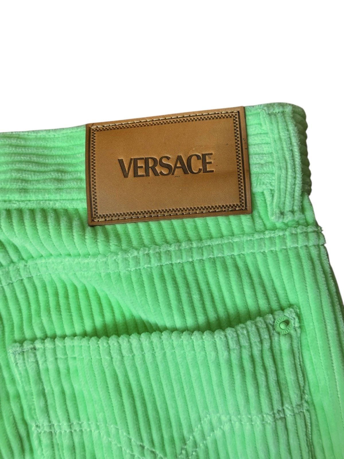 Versace Versace lime corduroy pants – SS24 sample – size 32 Size US 32 / EU 48 - 7 Thumbnail