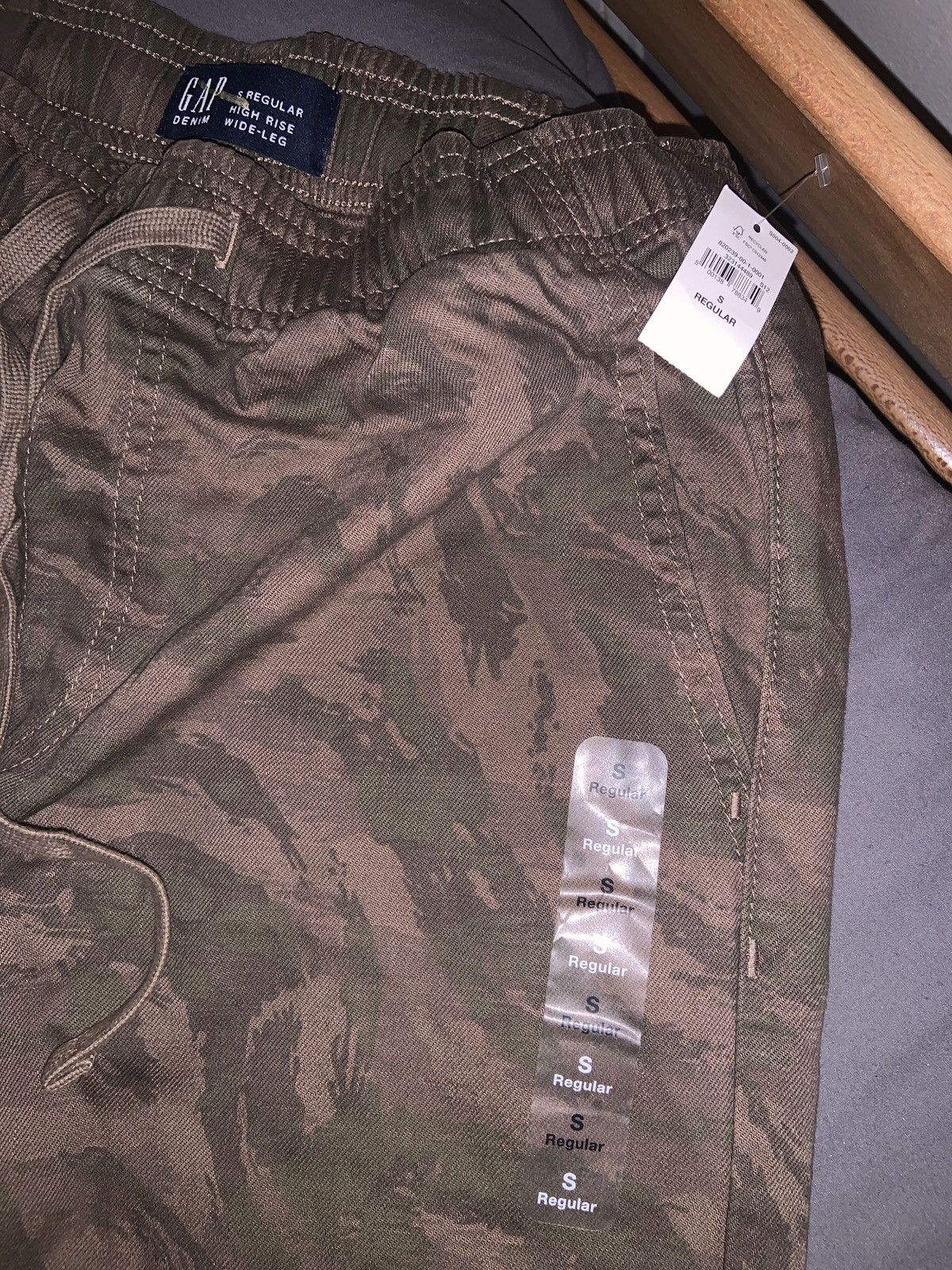Gap Womens - High Rise Pull-On Wide Leg Camo - Size Small Size 27" / US 4 / IT 40 - 3 Thumbnail