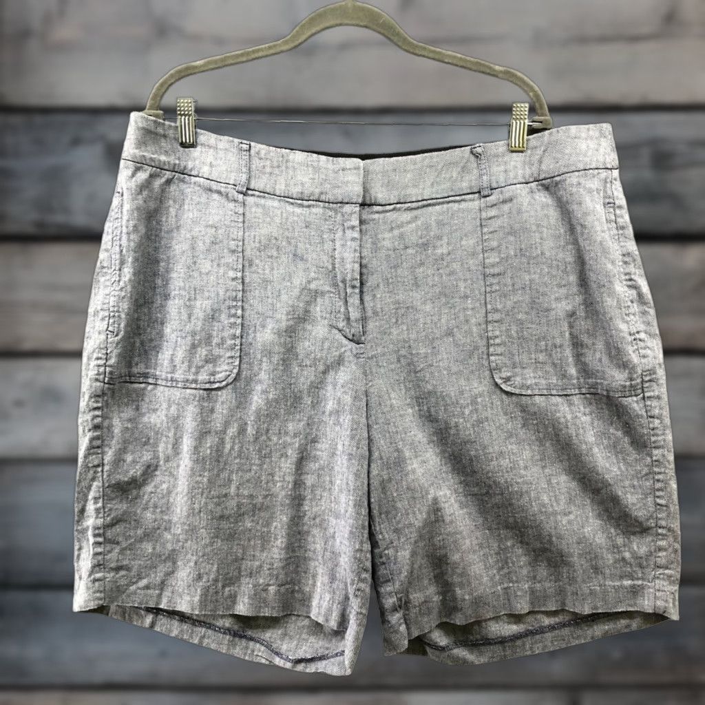Vintage VINTAGE Lane Bryant Linen Blend Shorts Womens Size 18 Blue 9" Flat Front Casual Summer Size 40" / US 18 - 1 Thumbnail