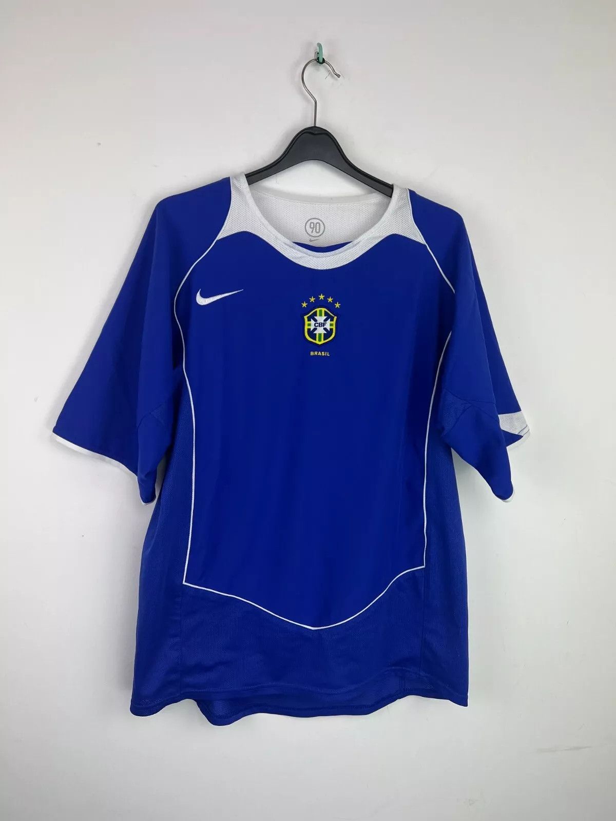 Nike Nike vintage BRAZIL 2004 -2006 AWAY FOOTBALL Kit SHIRT Size US XL / EU 56 / 4 - 10 Thumbnail