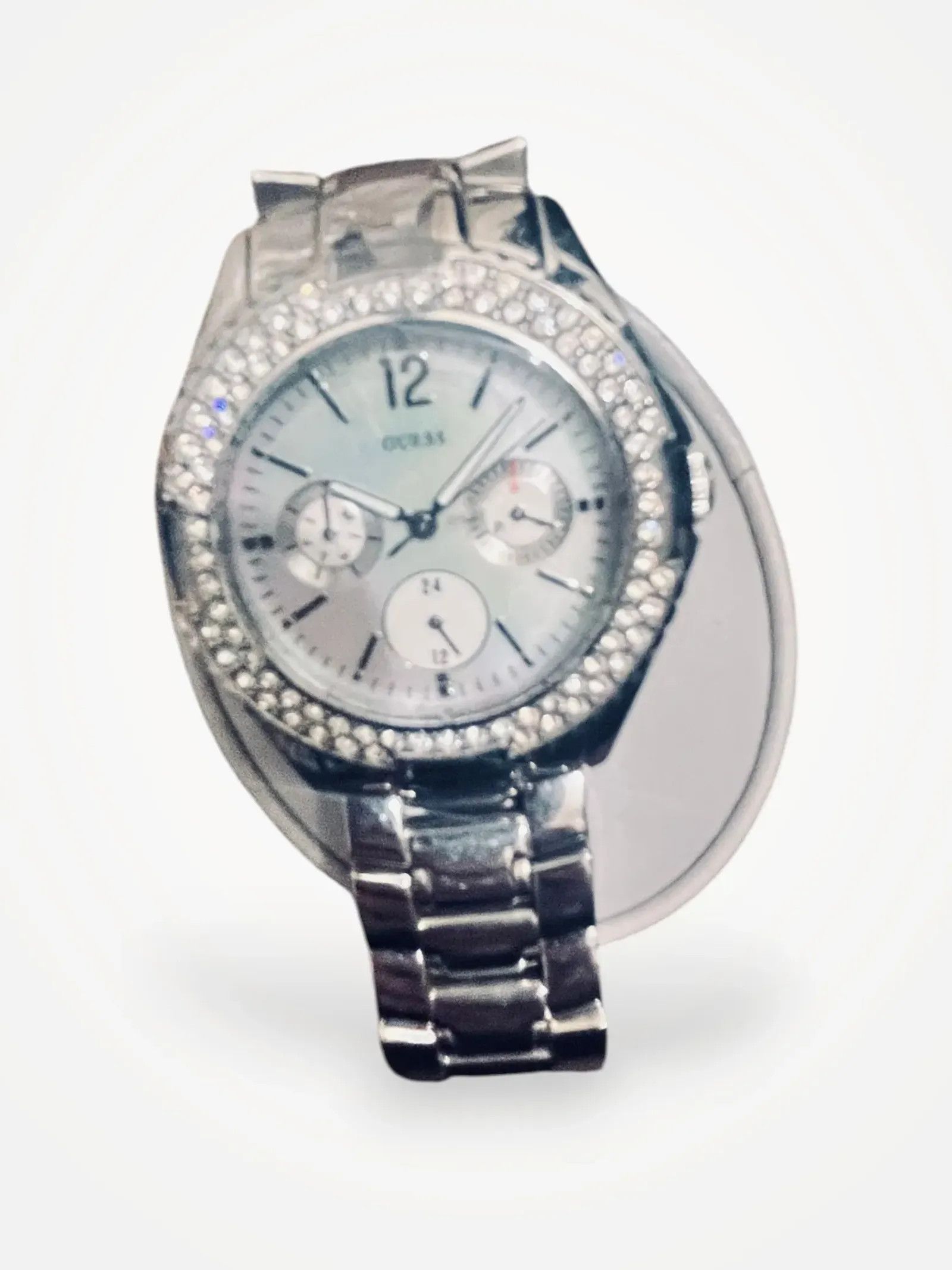 Guess Guess Analog Watch Size ONE SIZE - 1 Thumbnail