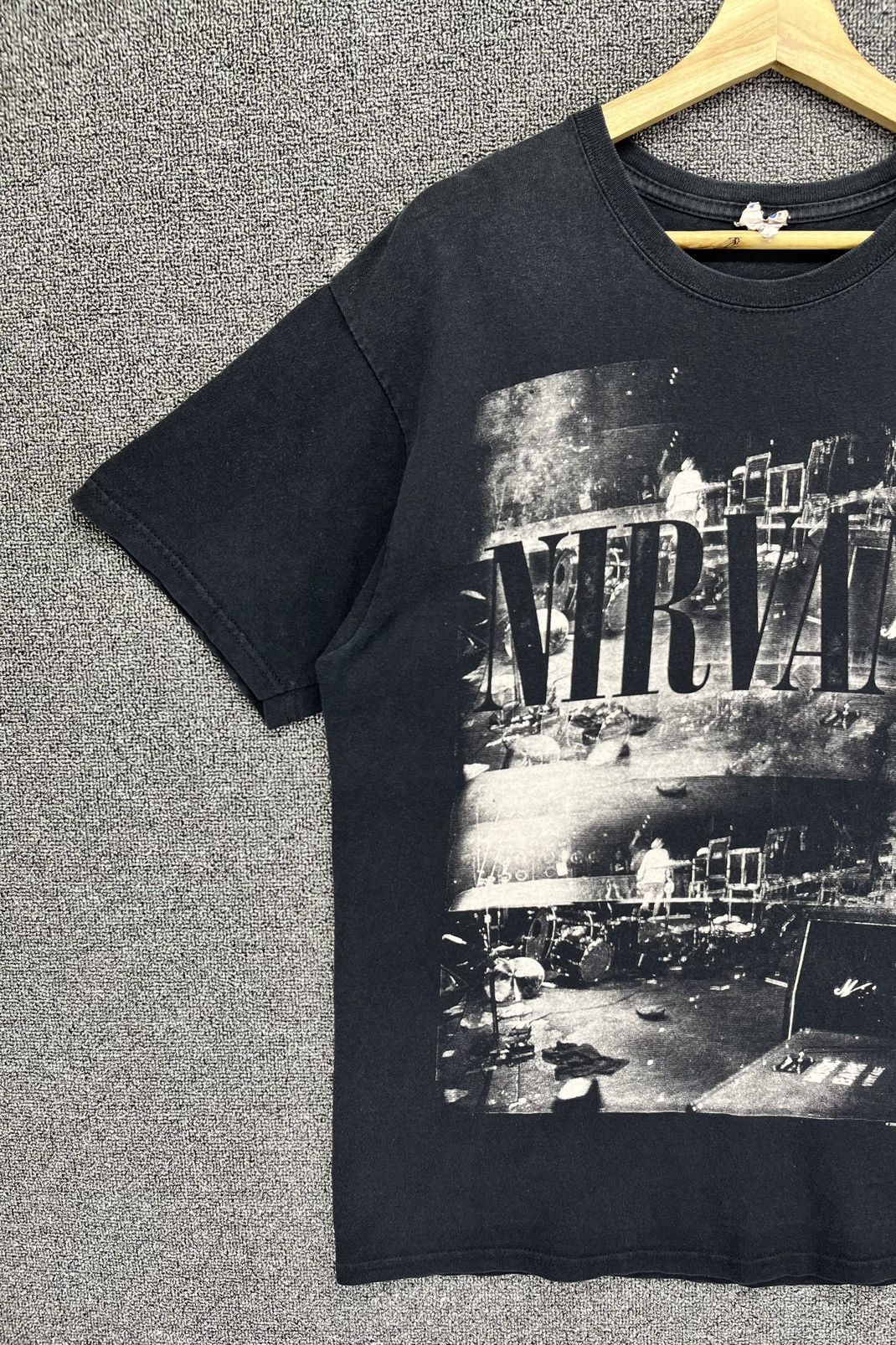 Band Tees Vintage Y2K Nirvana Punk Rock Band Tees T Shirts Size US L / EU 52-54 / 3 - 3 Thumbnail