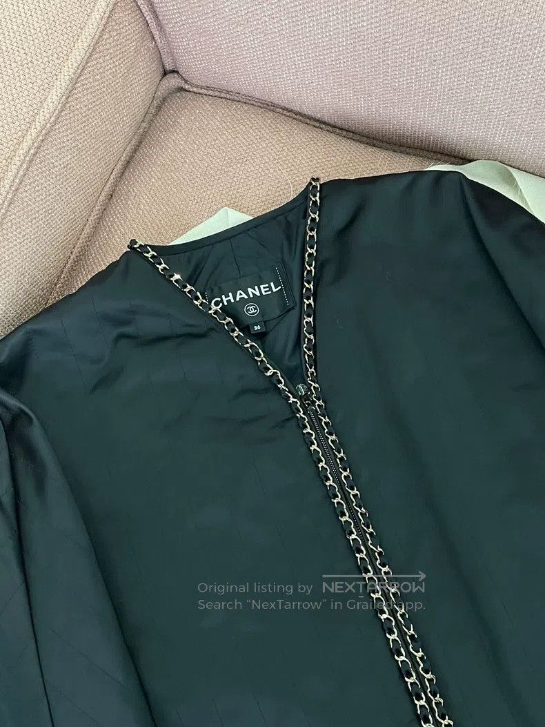 Chanel Chanel Black gold chain leather chain thin cotton jacket Size XS / US 0-2 / IT 36-38 - 2 Thumbnail