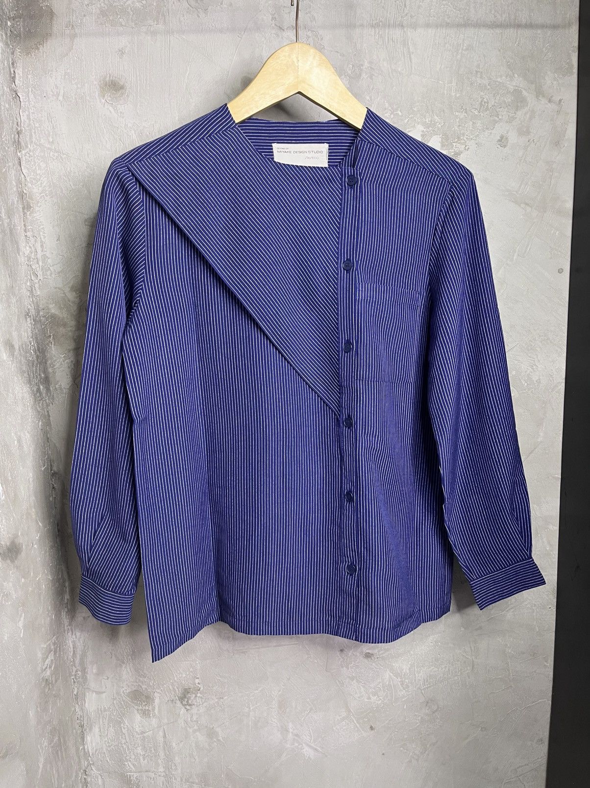 Issey Miyake Vintage 90s Issey Miyake Design Shisedo Japan Shirts Size M / US 6-8 / IT 42-44 - 1 Thumbnail