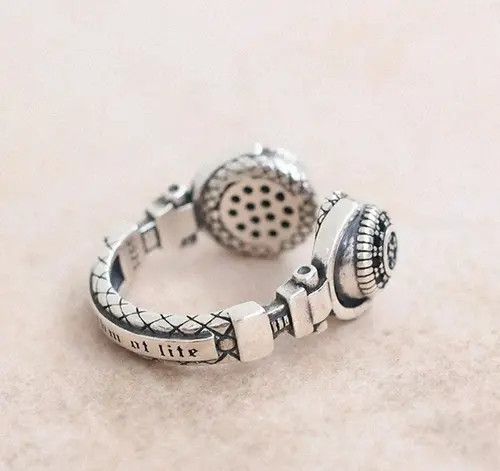 Jewelry × Vintage Headphones Ring Skater Rap Retro Graffiti 2000s Hip Hop Def Size ONE SIZE - 3 Thumbnail